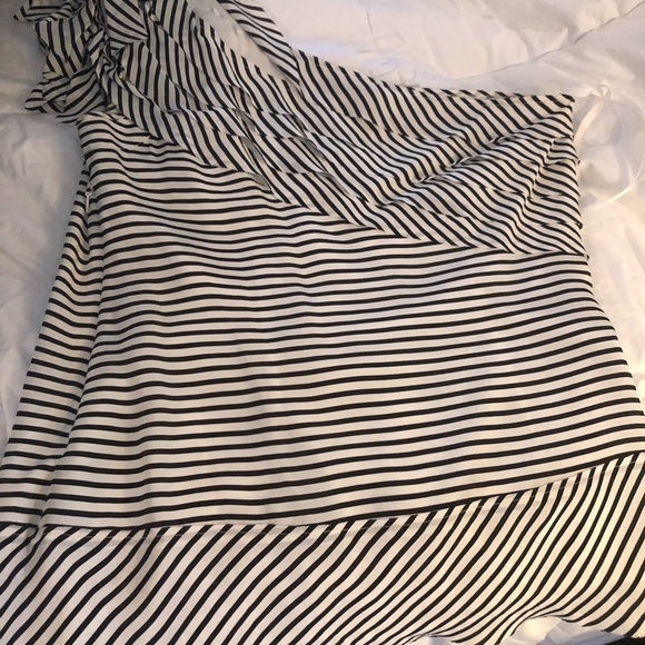 BCBG Maxazria silk blouse - Picture 6 of 6